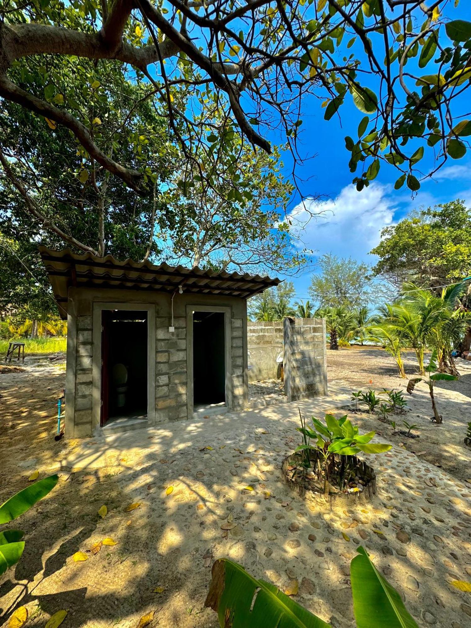 Hostel Rafikis Retreat Derm Tkov Village Exterior foto